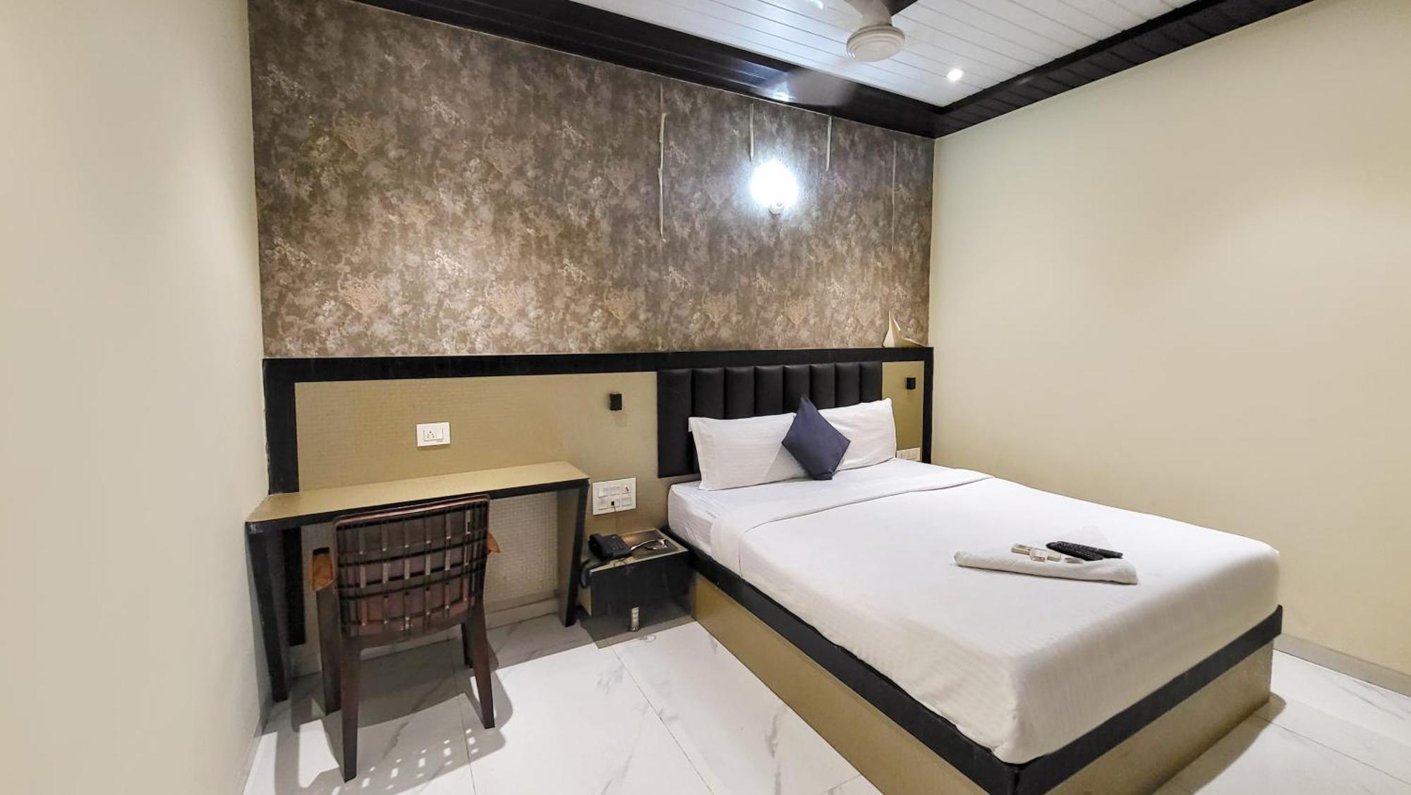Fabhotel Prime Land - Nr Bkc Мумбаи Экстерьер фото